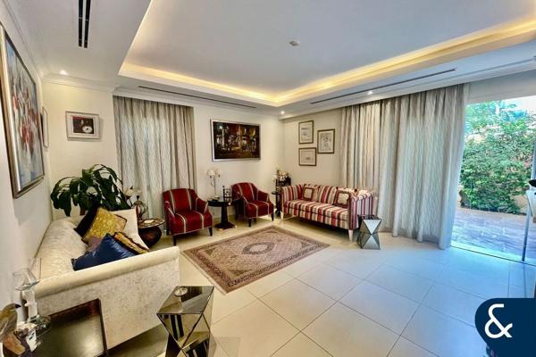 Type 3S1 | Great Location | VOT | End Unit